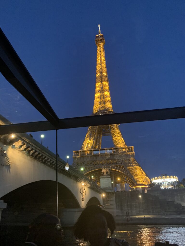 When does the Eiffel Tower sparkle? Light Up Times & Info My Paris
